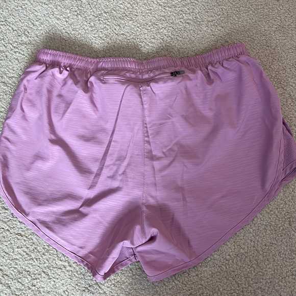 Nike shorts - Picture 5 of 7